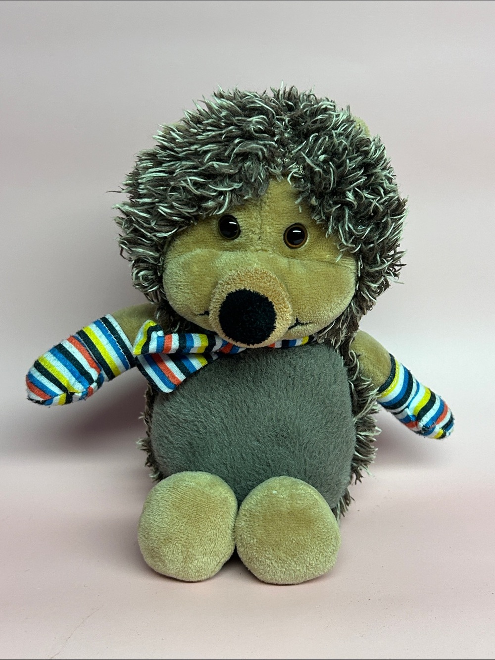 Kinder Surprise Arne The Hedgehog Soft Toy Plush Wearing Scarf & Mittens Rare